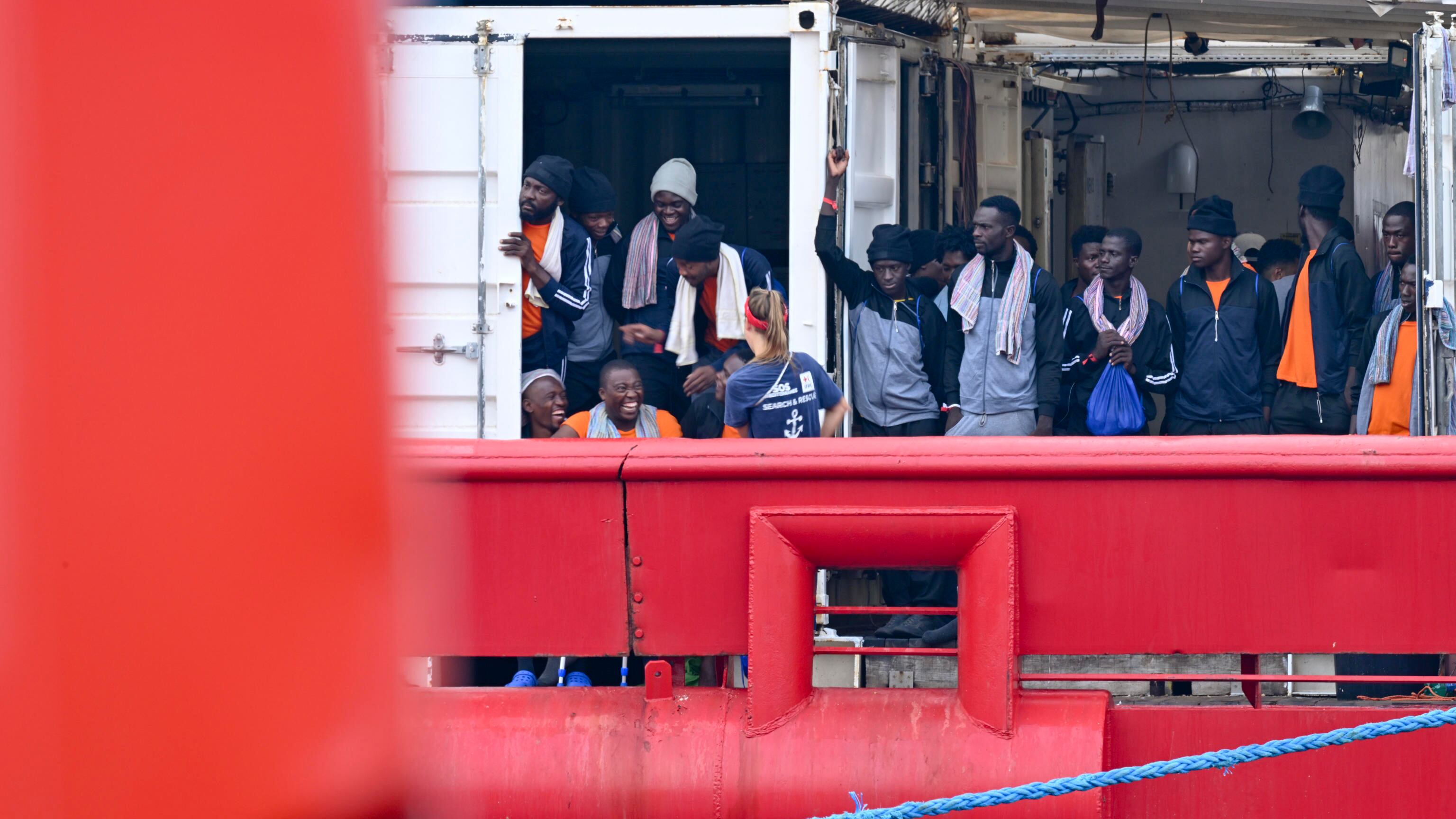 Diplomazia e decreti: la strategia di Meloni sui migranti contro i trafficanti