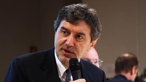 Abruzzo, il presidente lancia l'allarme: "Da noi mancano le cure che ci sono al Nord"