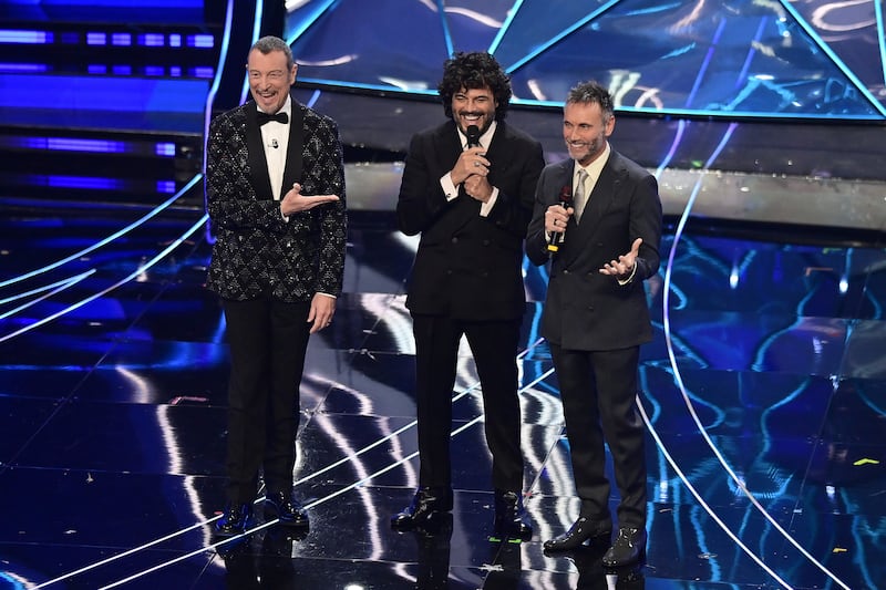 Sanremo 2024: ecco il look della finalissima del Festival di Nek e Renga 1
