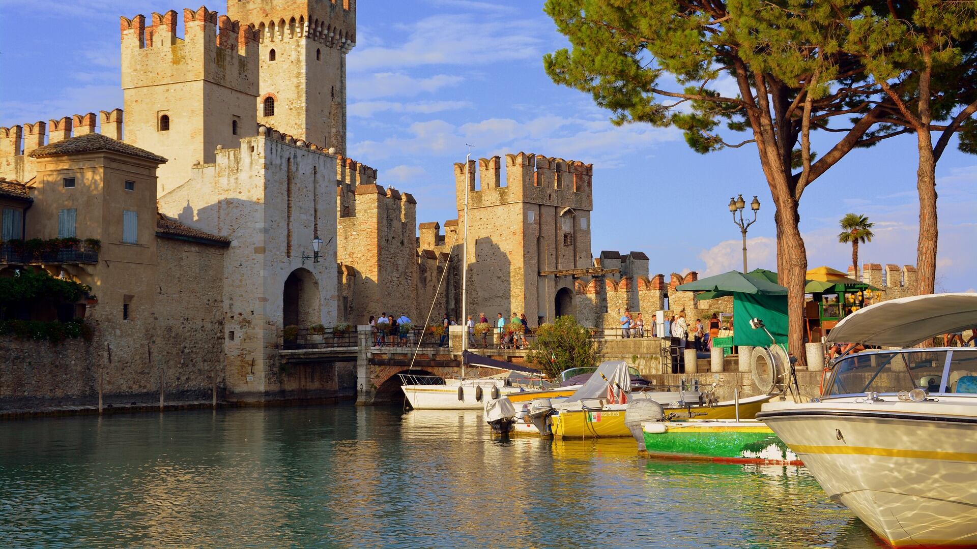 Sirmione e l'incredibile bellezza del Lago di Garda