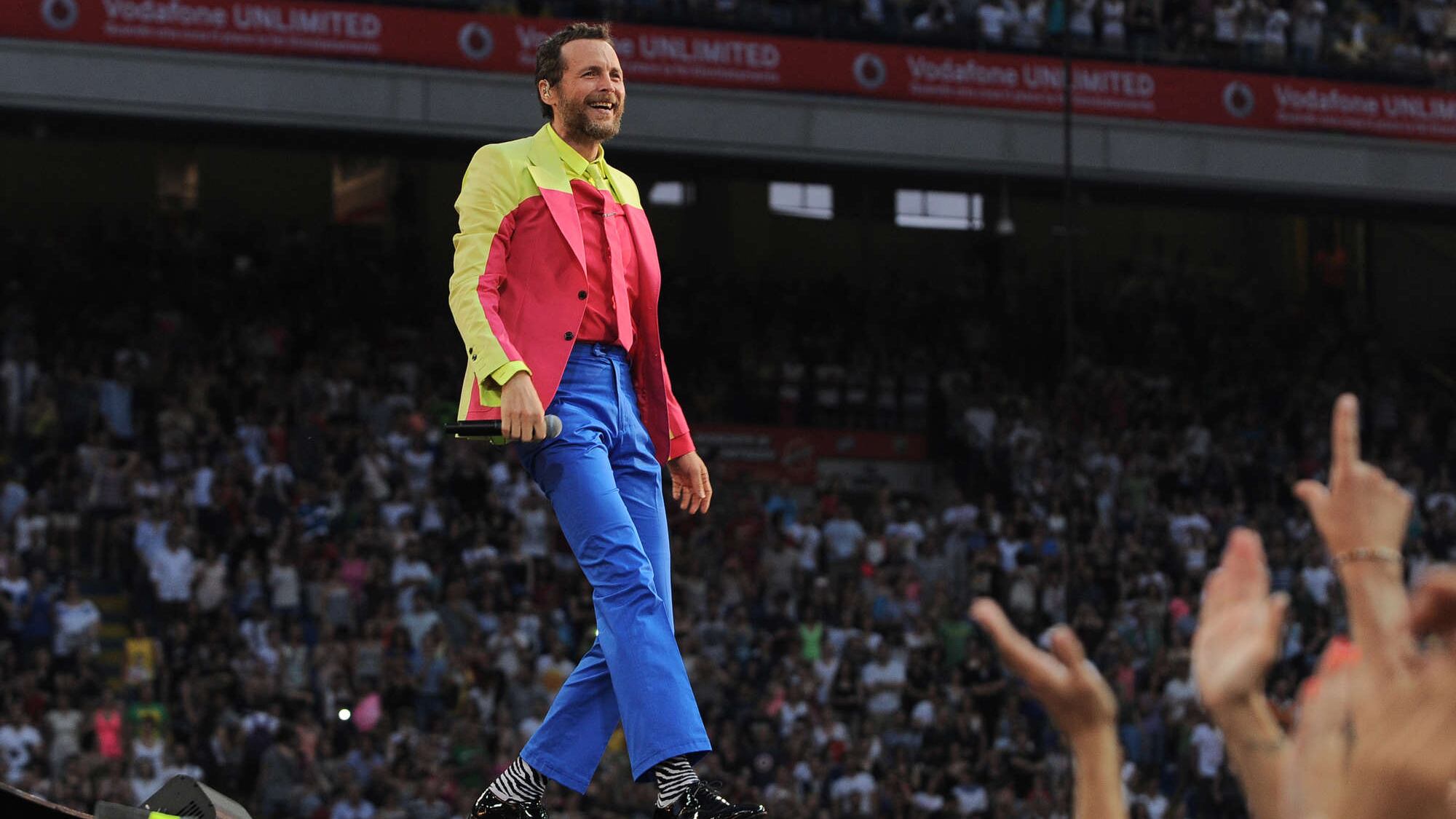 Jovanotti chiede più decibel a Pisapia