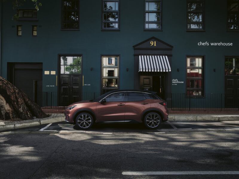 Le foto del nuovo Lexus LBX ibrido 5