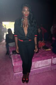 Serena Williams, seno in mostra alla Milano Fashion Week 2