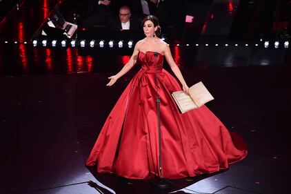Sanremo, tutti i look di Virginia Raffaele 2