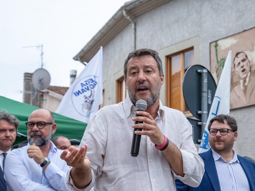 "Tirano sempre fuori la Russia". Salvini pronto a querelare Calenda e Di Maio
