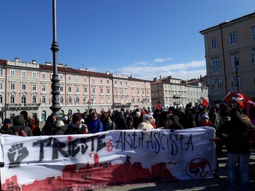 Cortei, la Polizia: "In piazza non antifascismo ma criminalità"
