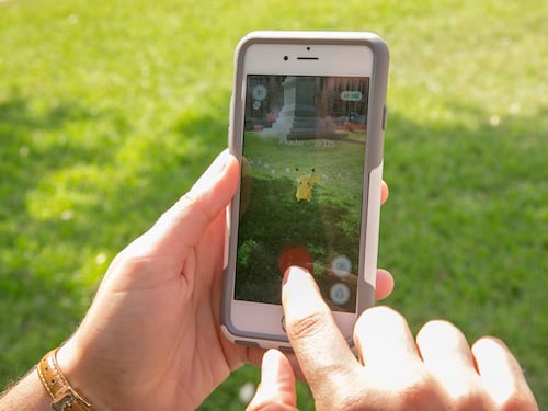 Pokemon GO, arrivano le finte app che bloccano lo smartphone e rubano credito
