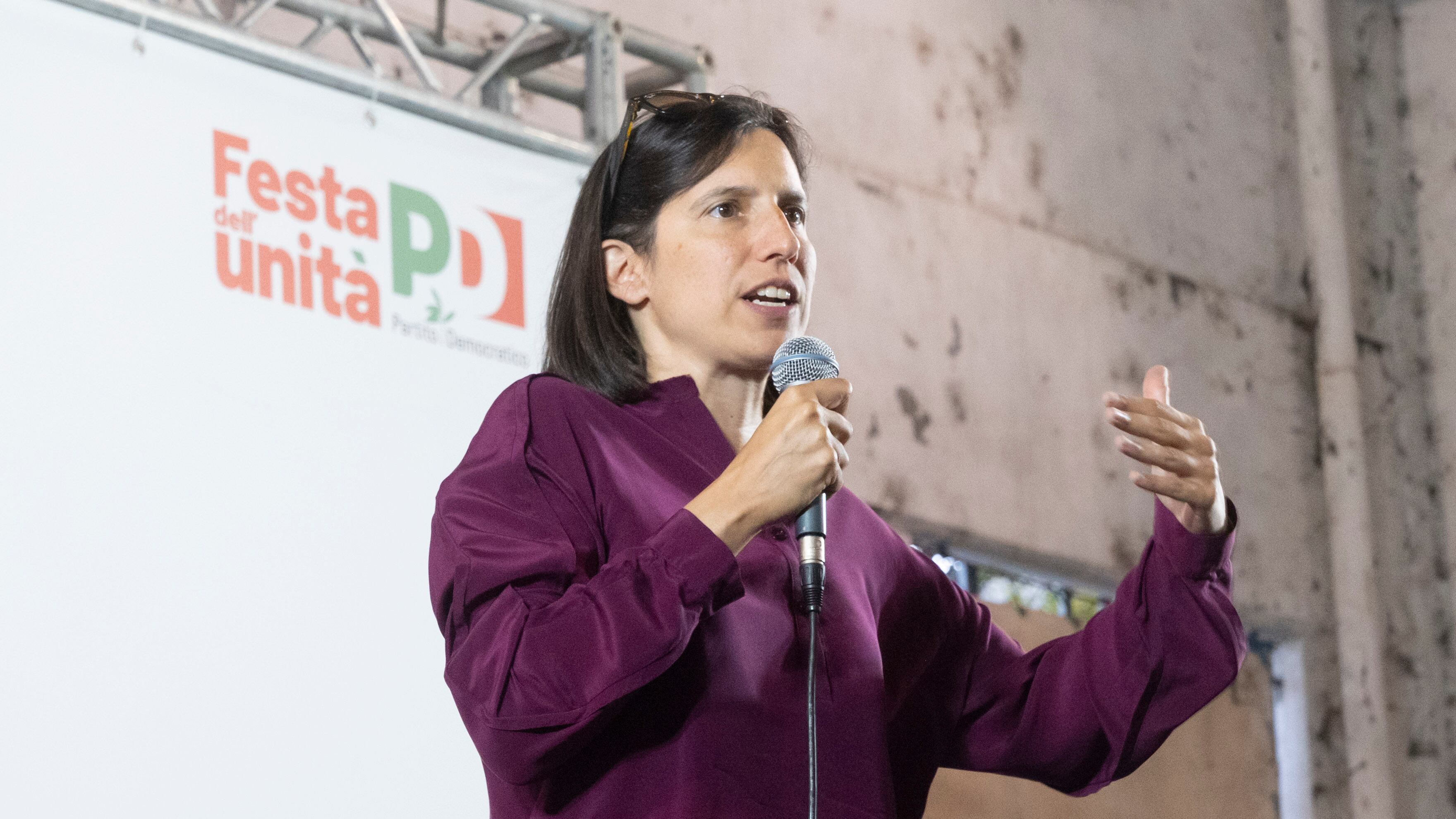 "Commissione? Non faremo sconti". Schlein respinge l'appello di Meloni