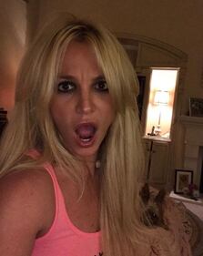 Britney Spears sexy in piscina 2
