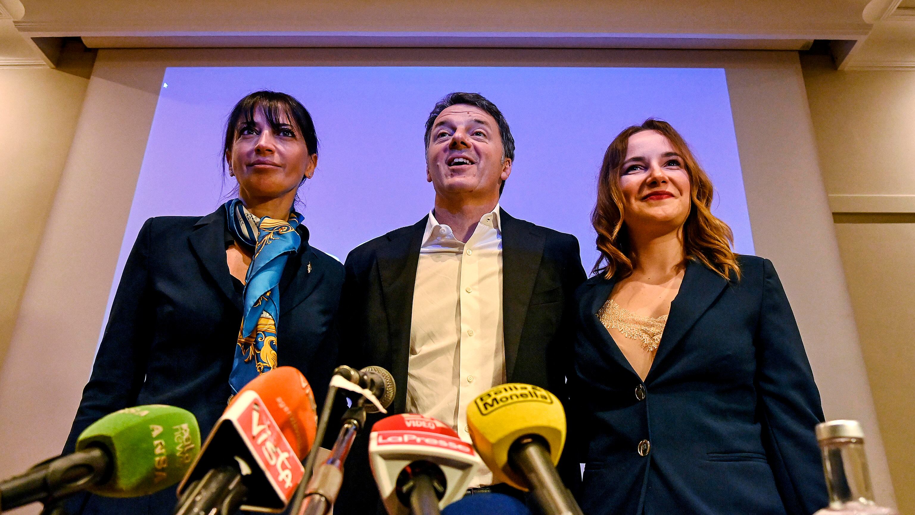 In due passano da Azione a Iv. Scintille tra Calenda e Renzi