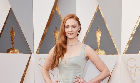 Sophie Turner, le foto sexy 12