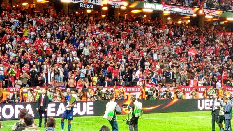 Europa League, i due italiani imbucati alla finale nell'area Vip 6