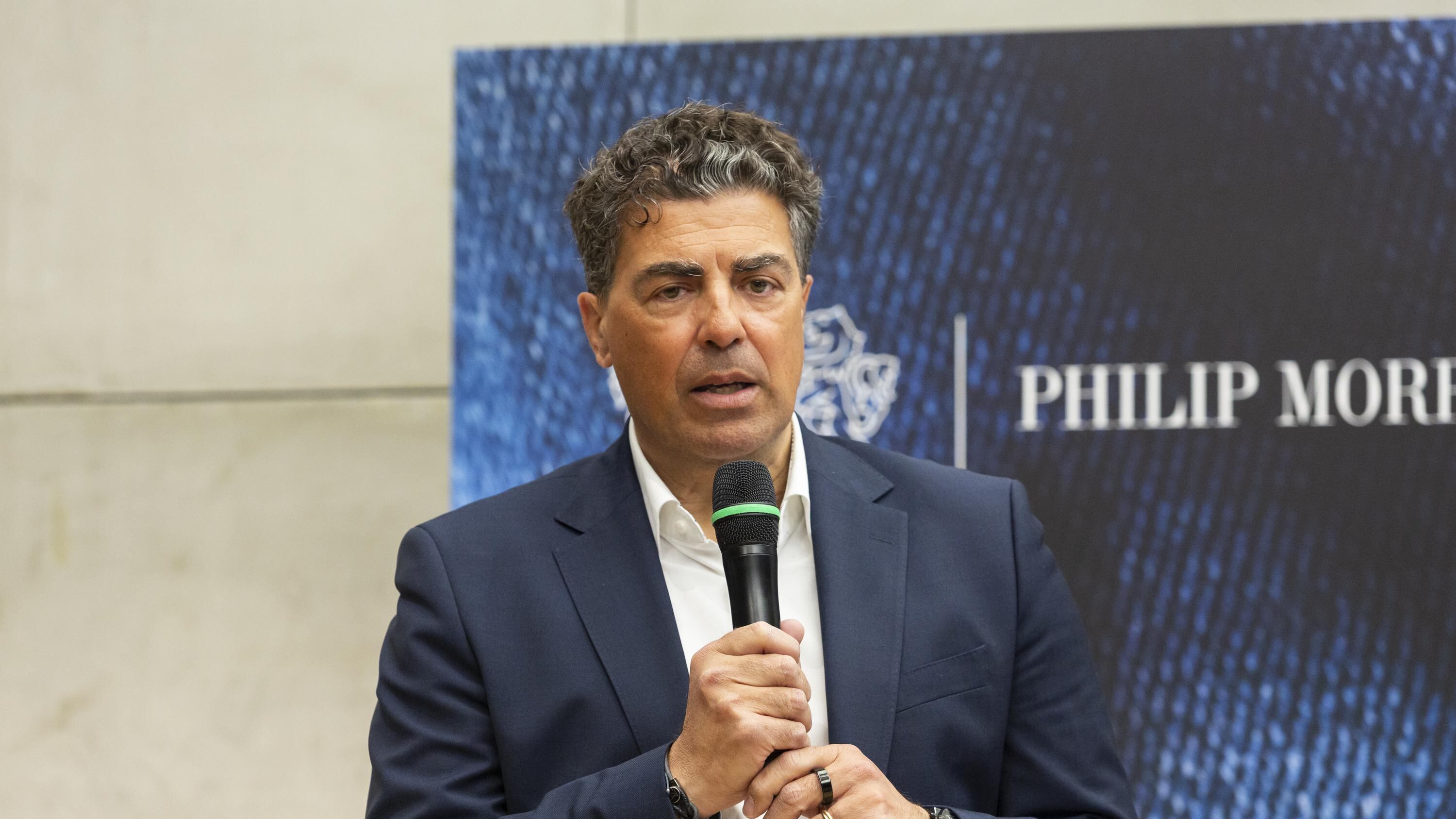 Philip Morris, Bonds by Iqos parte dall'Italia. Frega: "Le bionde presto oggetti da museo"