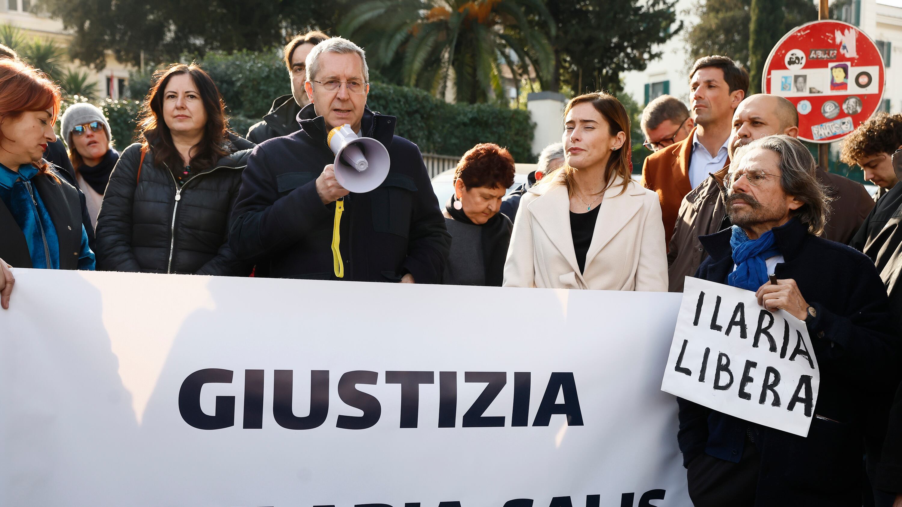 Quel tam tam a sinistra: candidiamo Ilaria Salis per darle l'immunità