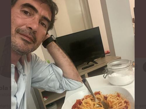 "Pastasciutta antifascista", "Torna al mondo reale". Fratoianni nella bufera