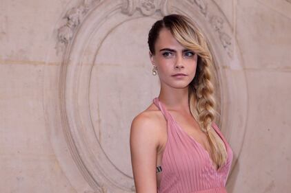 Cara Delevingne hot alla Paris Fashion Week 3