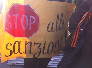 La piazza di Salvini 8