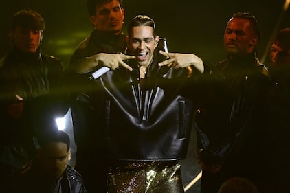 Sanremo 2024: ecco il look della finalissima del Festival di Mahmood 7