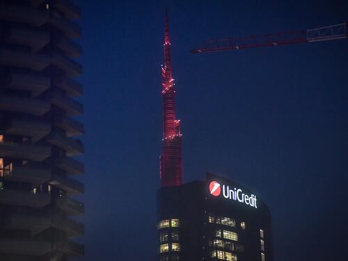 Unicredit, i "proxy" critici sul maxistipendio di Orcel