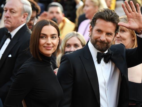 "Sono una mamma felice e single". La nuova vita di Irina Shayk dopo la rottura da Bradley Cooper