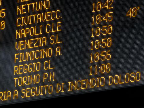 Rogo alla stazione di Bologna, Lupi: "Atto terroristico contro la Tav"