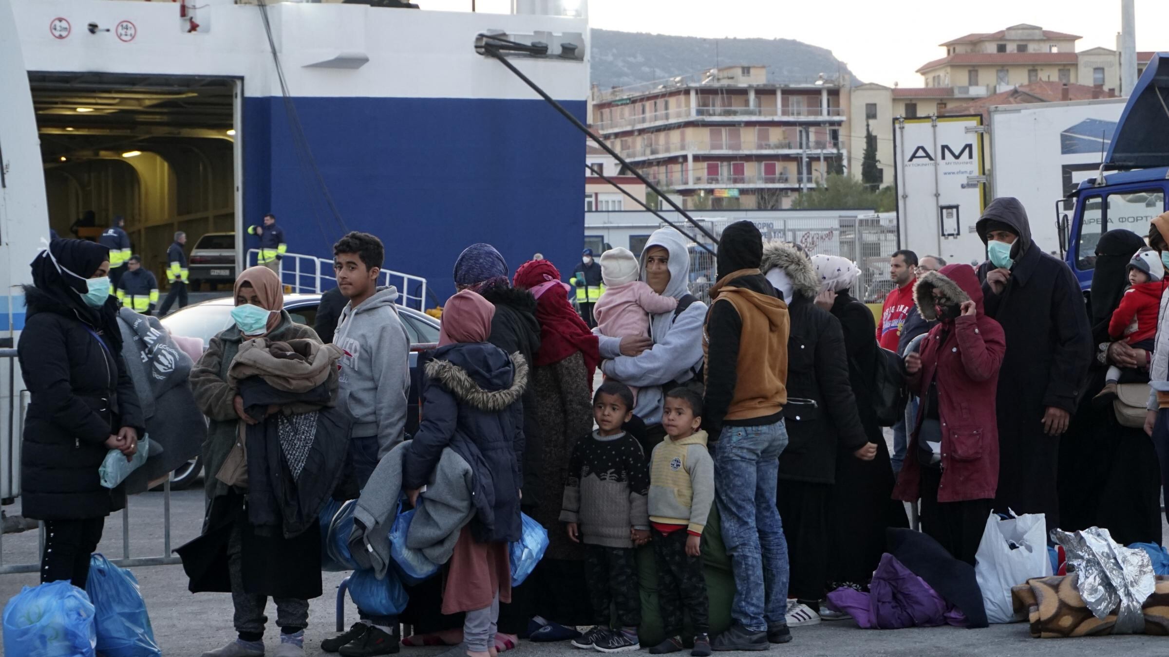 Patto migranti al via, la Grecia prepara la stretta: “Confini sotto controllo”