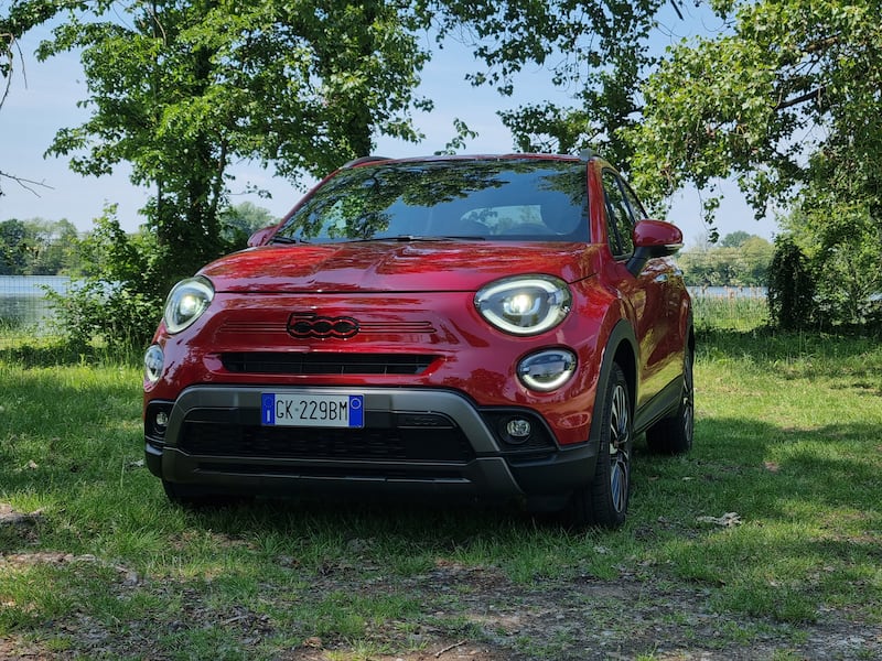 Fiat 500X Red Hybrid, guarda la gallery 18