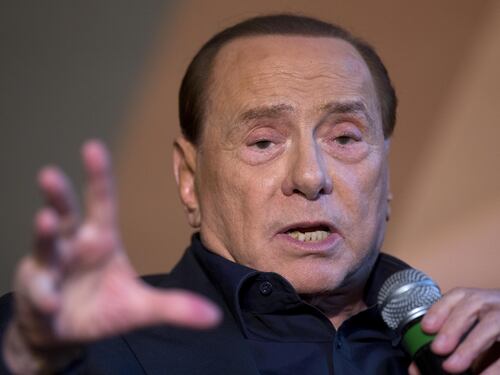 Il Cav vede i suoi: "Amministrative primo tempo per tornare al governo"