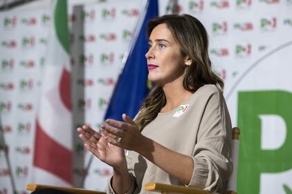 Maria Elena Boschi in tacchi a spillo alla MotoGP  5