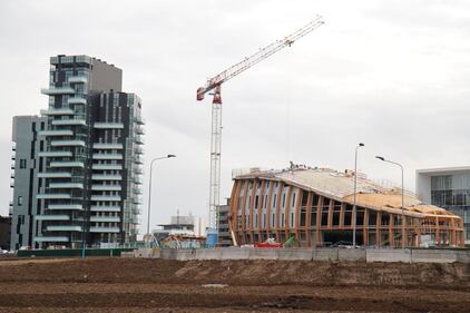 Il campo di grano ​spunta a Porta Nuova 5