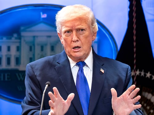 "Intesa congelata". L'Ue unita sui dazi. Richiesta agli Usa di rispettare i patti