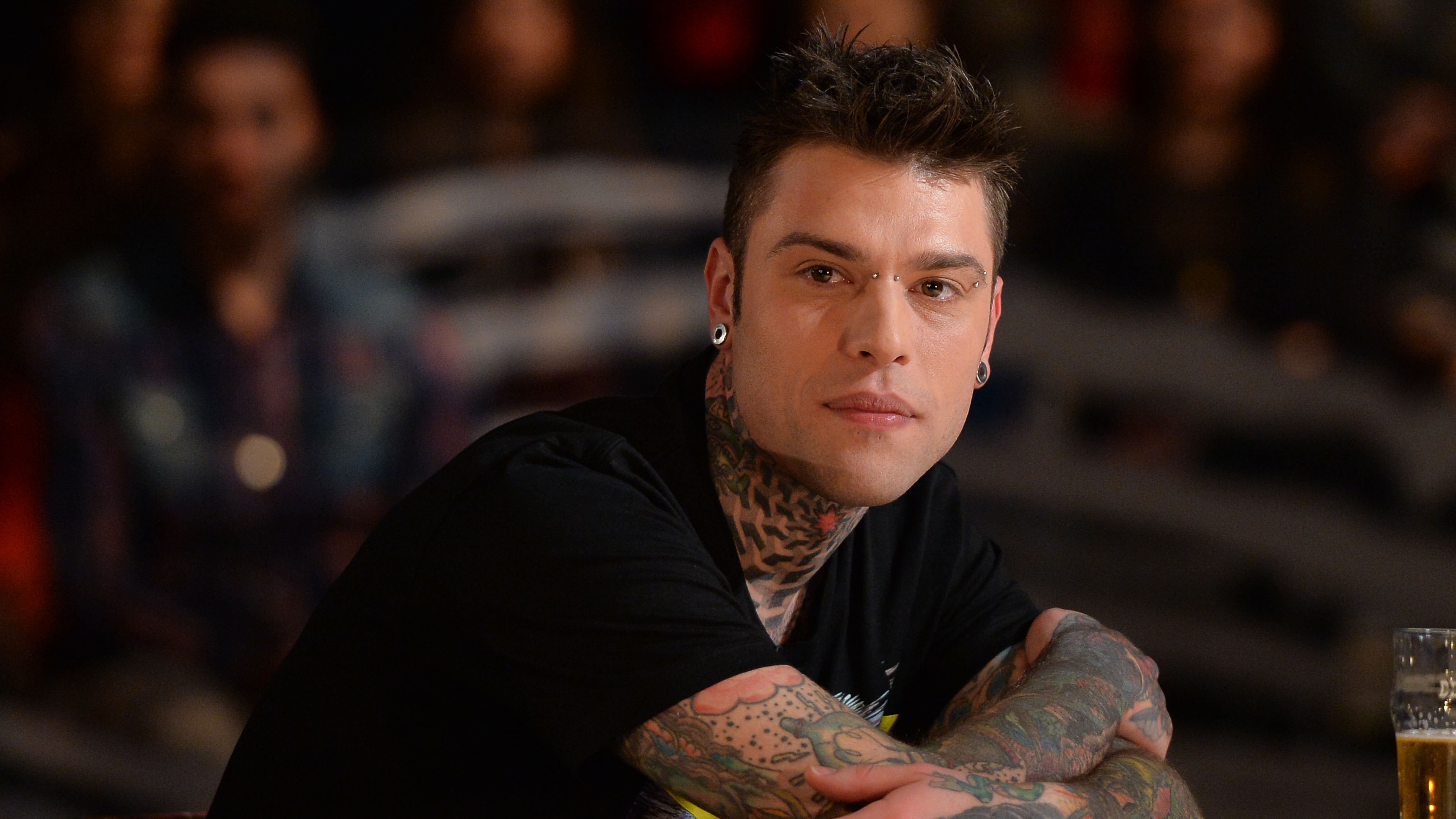 Fedez se la canta da solo: "Oggi ho il potere"
