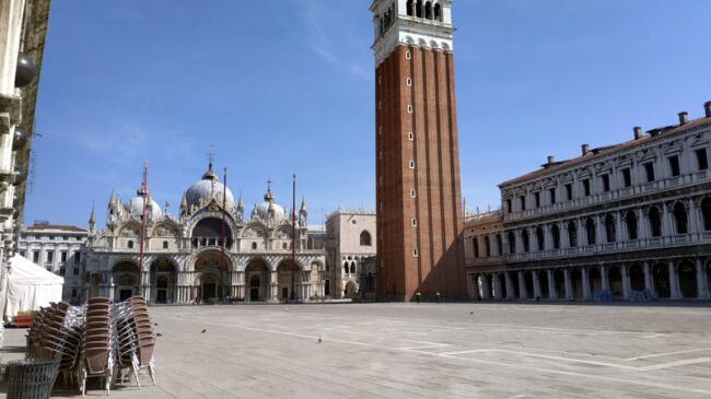 Venezia (solo) ai veneziani. E i negozi storici muoiono