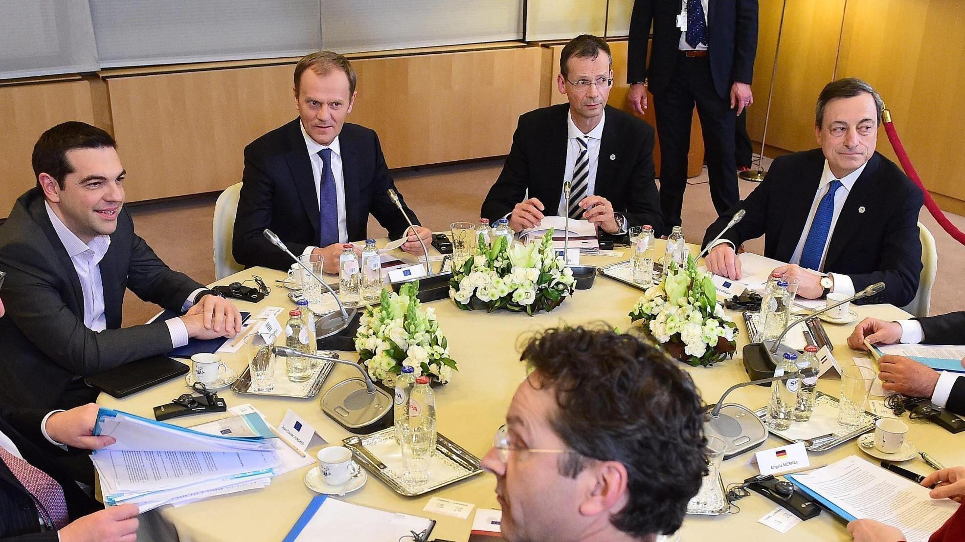 Tsipras ruba la cassa degli enti locali