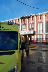 Un'incendio è scoppiato attorno alle 6 del mattino nella discoteca Teatre di Murcia, in Spagna: il bilancio è di 7 morti e 4 feriti 1