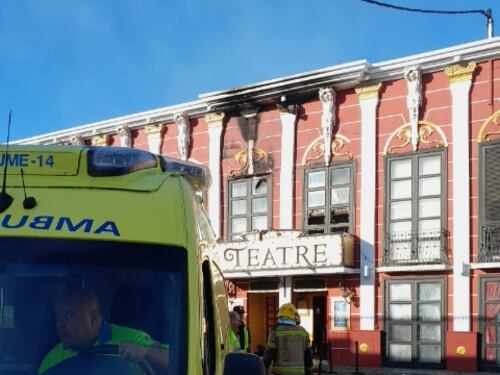 I resti della discoteca di Murcia in cui è scoppiato un incendio tra le 6 e le 7 del mattino