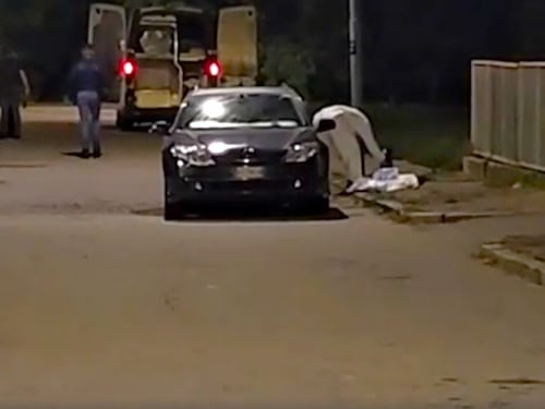 Macabra scoperta a Biella: il cadavere di un uomo rinvenuto in un cassonetto