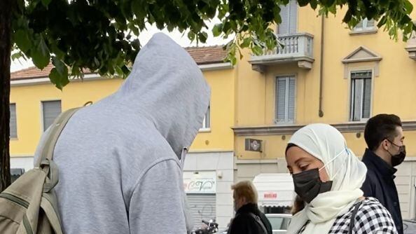 Il suk degli stranieri: che fine fa il cibo per i poveri