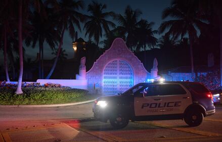 Irruzione dell'FBI nel resort in Florida di Trump 5