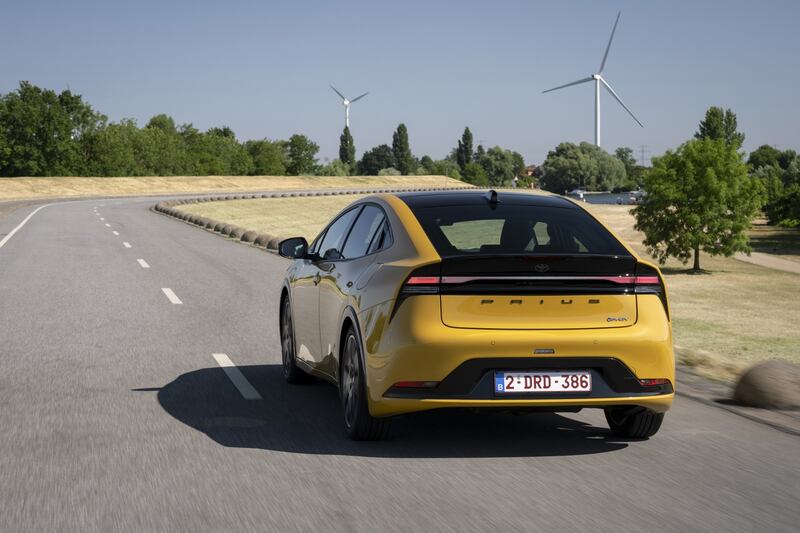 Toyota Prius Plug-In 2023: guarda tutte le foto 7