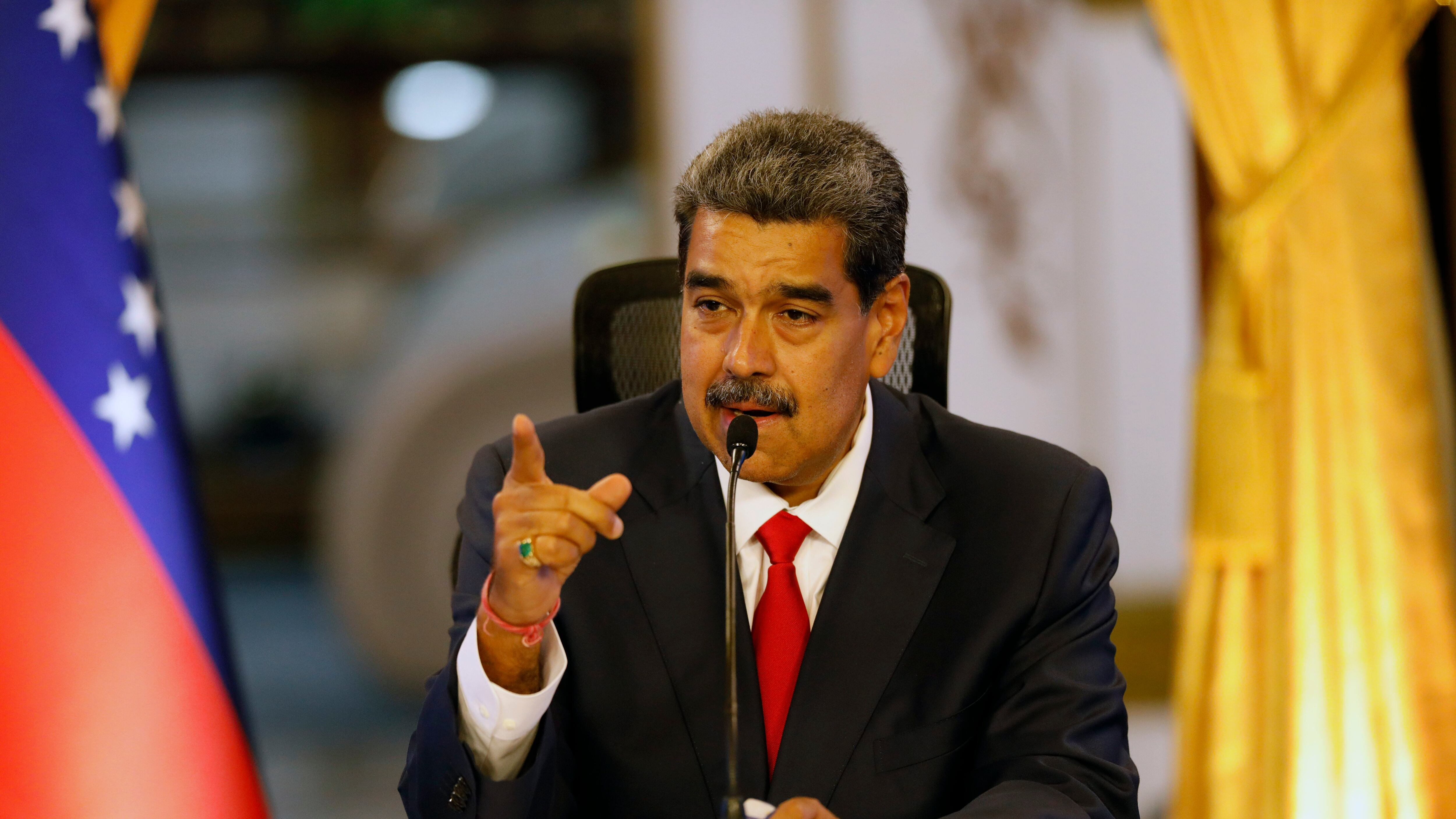 L'editoriale del New York Times: "Trump dovrebbe rovesciare il regime di Maduro"