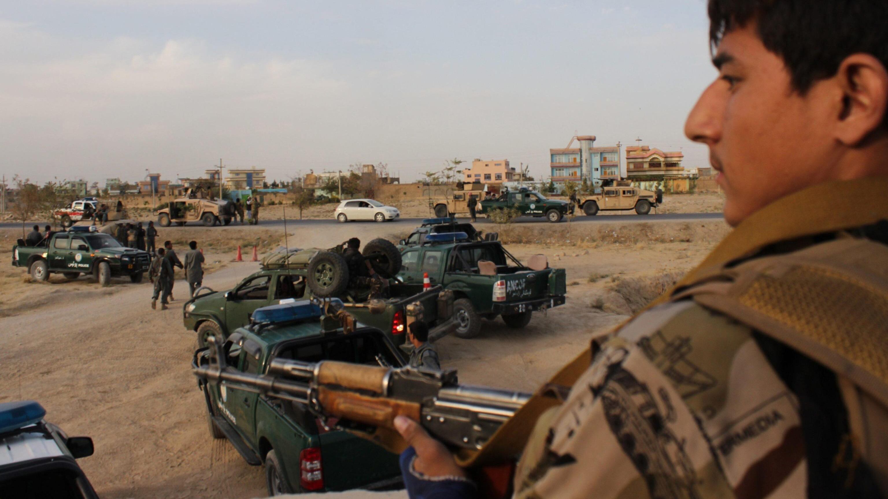 Le forze della Nato verso Kunduz. "Respinto un assalto all'aeroporto"