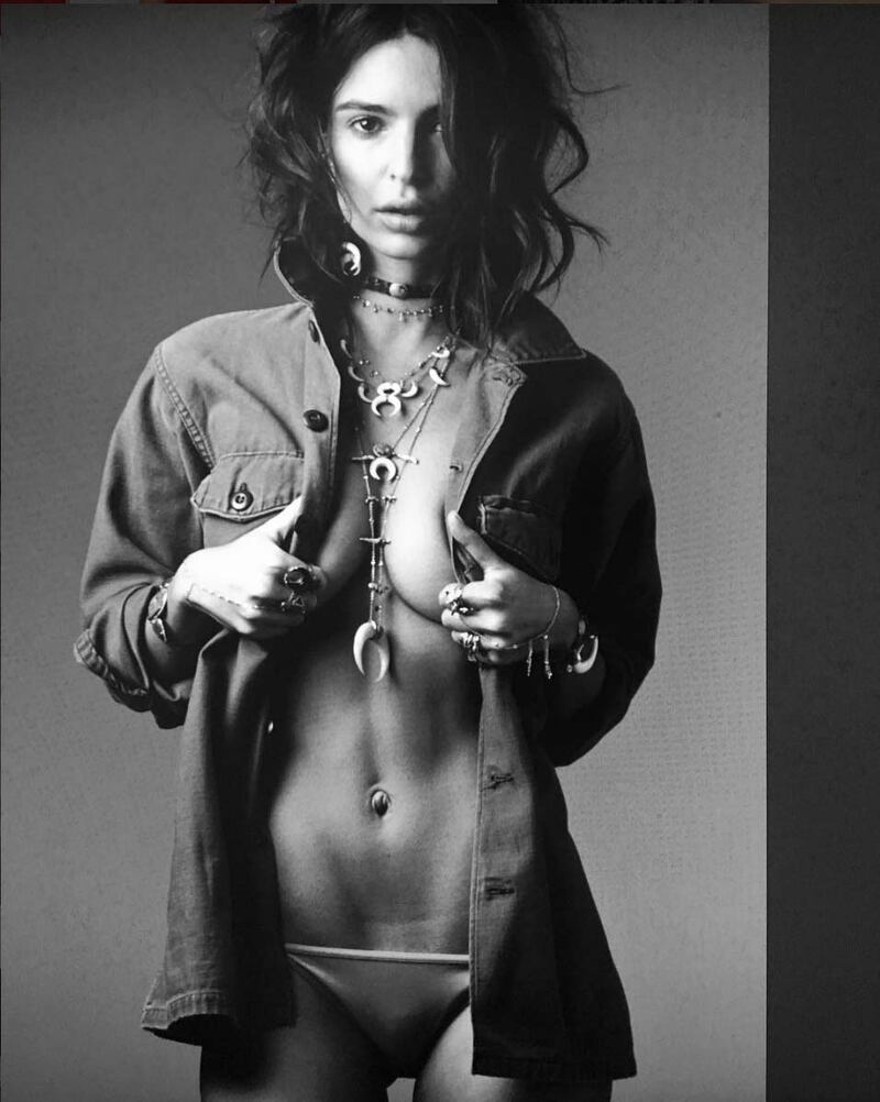 Emily Ratajkowski e Kim Kardashian in topless 18