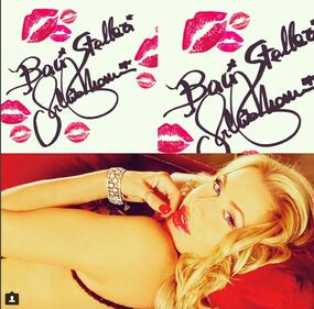 Valeria Marini esplosiva su Instagram 11