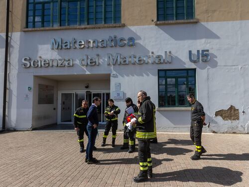Fuoriuscita di acido cloridrico. E la Bicocca viene evacuata