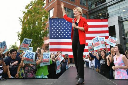 a candidata Elizabeth Warren in campagna elettorale per le Elezioni del 2020 8