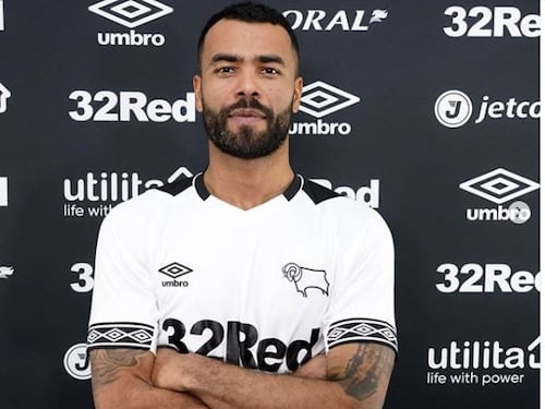 Disavventura per l'ex Roma Ashley Cole: legato alla sedia e derubato