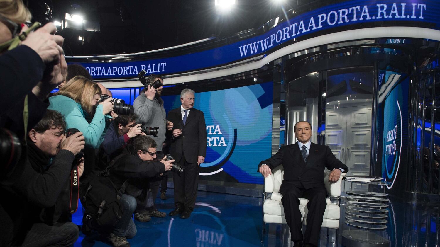 Berlusconi riforma il Fisco: "Ecco come sarà la flat tax"