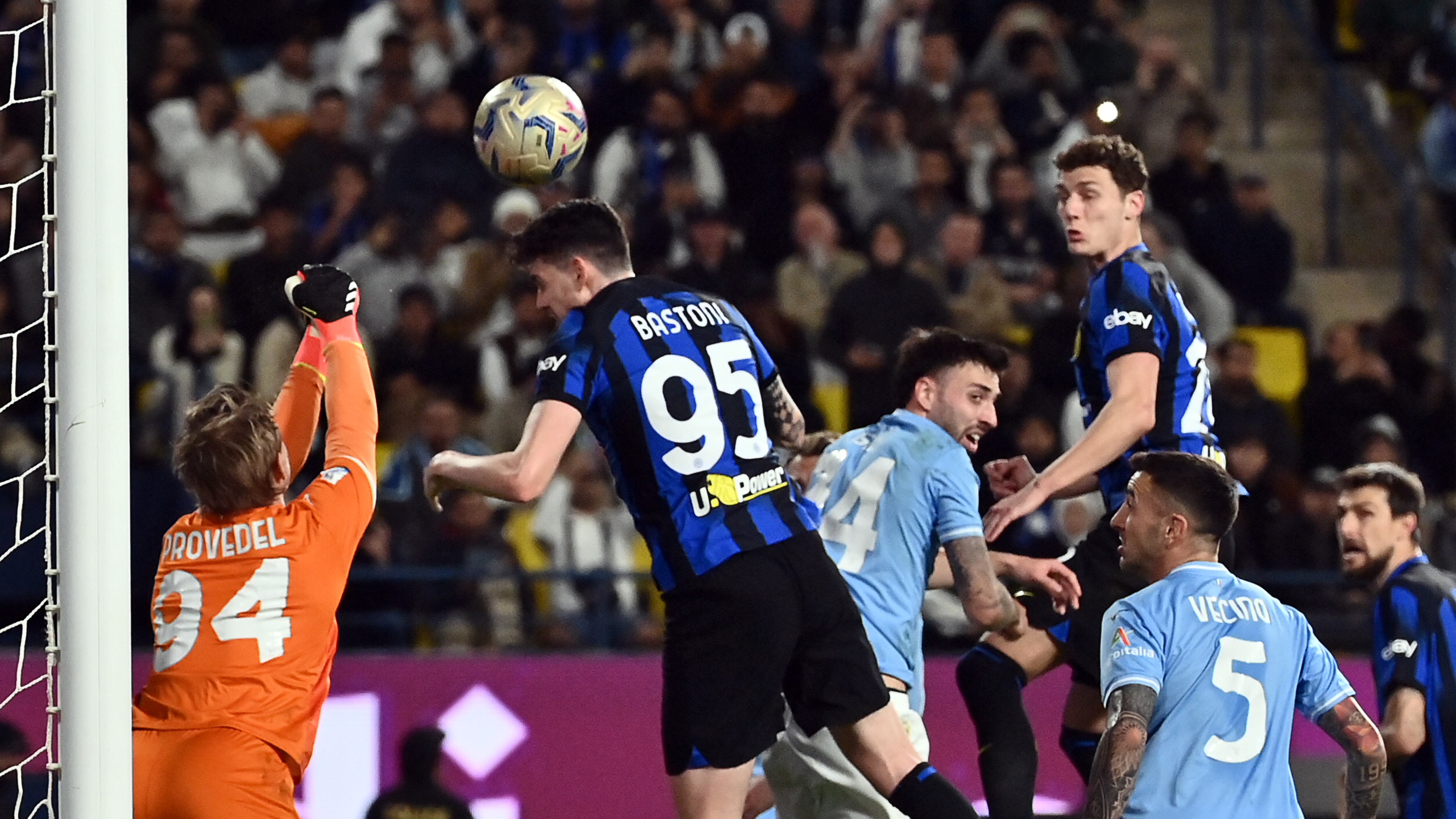 Inter, coppa e guardie pronte a fare i ladri