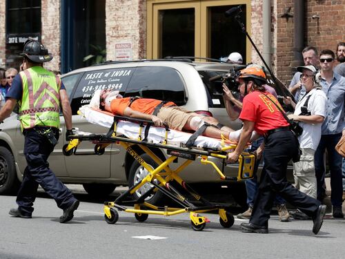Virginia, salgono a 3 i morti dopo manifestazione suprematista